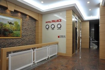 Palace Tourist Hotel