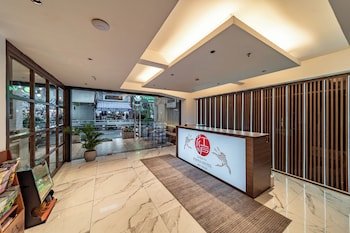 Uptown Hotel