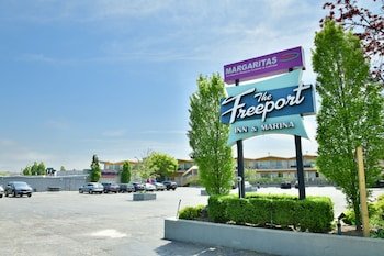 The Freeport Inn And Marina