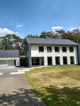 B&b Golf Schilde