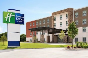 Holiday Inn Express and Suites Mansfield Ontario an IHG Hotel