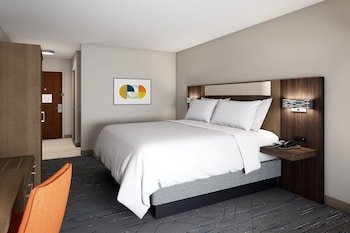 Holiday Inn Express and Suites Mansfield Ontario an IHG Hotel