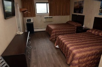 Swan Hotel & Suites