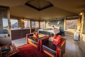 Moon Mountain Luxury Tented Lodge