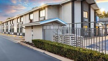Motel 6 Ogden