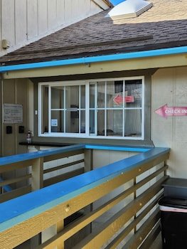 Huntington Surf Inn