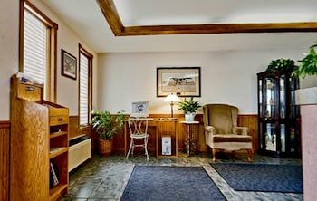 Americas Best Value Inn & Suites Thief River Falls