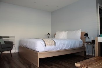 El Royale Hotel