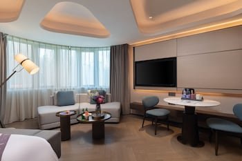 Imperial Traders Elong Hotel