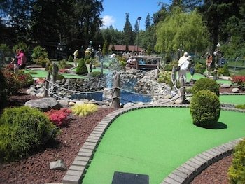 Riverside Resort