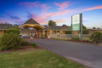 Stagecoach Motel