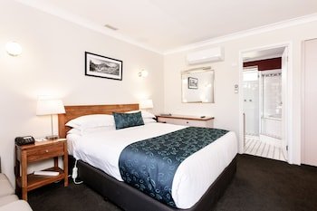 Stagecoach Motel