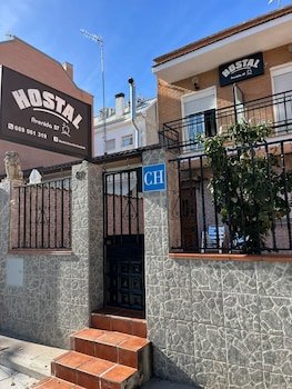 Hostal Avenida 57
