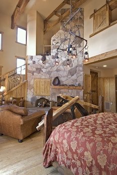 Adobe Grand Villas