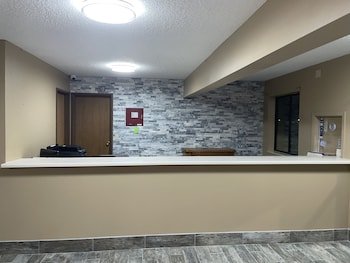 Designer Inn And Suites