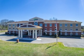 Holiday Inn Express Talladega