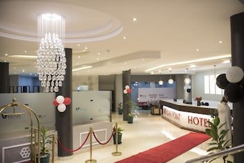 Urban Point Hotel