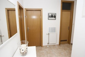 Paw Rooms