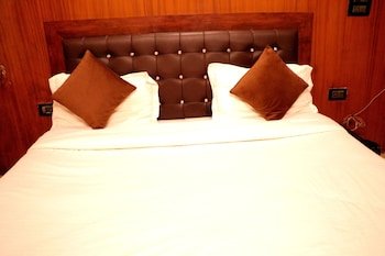 Hotel Rajat Residency Bijnor