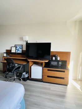 Comfort Inn & Suites Mt. Laurel - Philadelphia