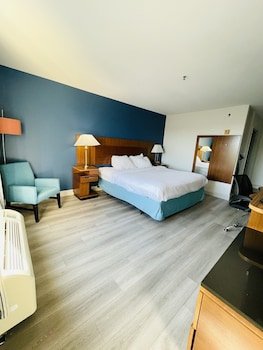 Comfort Inn & Suites Mt. Laurel - Philadelphia