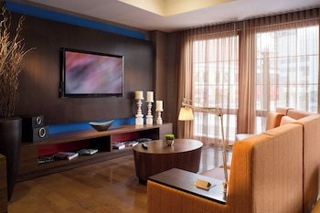 Courtyard By Marriott