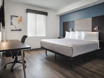 stayAPT Suites Montgomery-Eastern Bypass