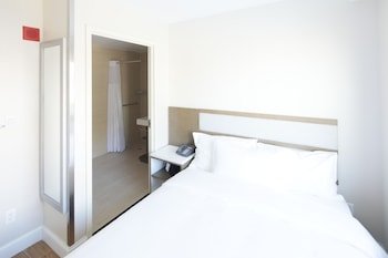 Mayflower Boutique Hotel