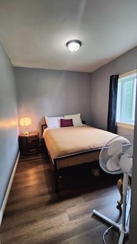 Tulip Motel