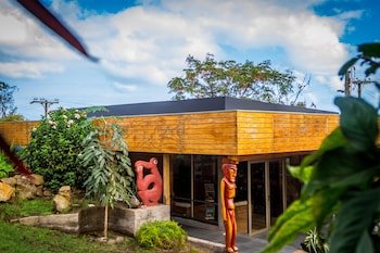 Easter Island Eco Lodge