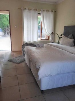 Lens B&B Guesthouse