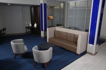 Holiday Inn Express McCook