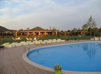 Riva's Club Hotel