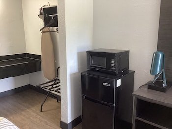 Motel 6 Lantana