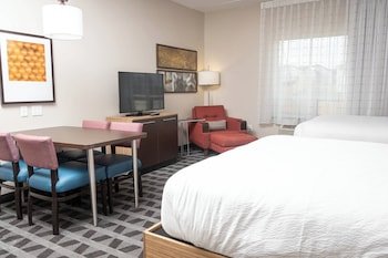 TownePlace Suites Petawawa