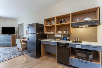 Candlewood Suites O'Fallon - St. Louis Area