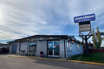 Howard Johnson by Wyndham Grande Prairie