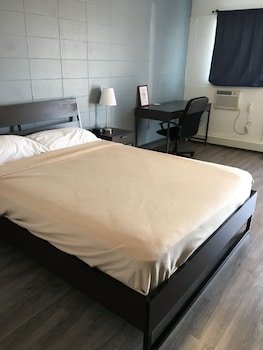 Howard Johnson by Wyndham Grande Prairie