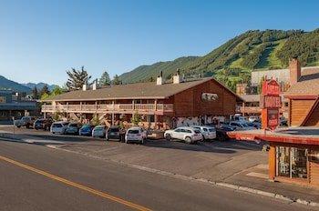 Antler Inn