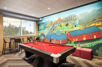 Tru by Hilton Martinsburg