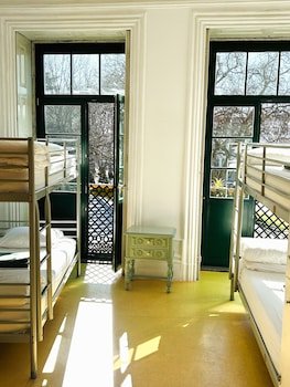 Wine Hostel