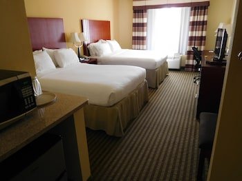 Holiday Inn Express & Suites Ponca City