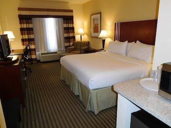 Holiday Inn Express & Suites Ponca City
