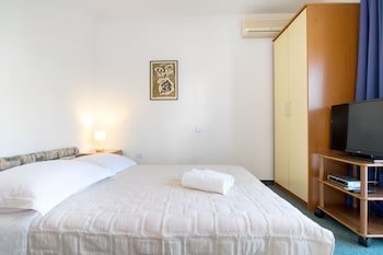 Beach Guesthouse Mediteran