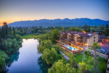 The Pine Lodge on Whitefish River