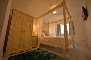 G! Boutique Hotel