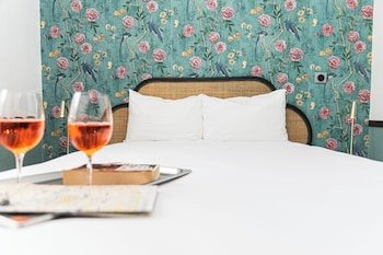 Vintage Hostel & Budget Hotel