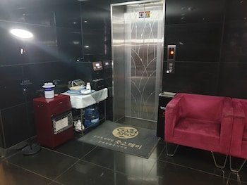 Q Hotel