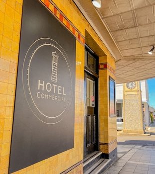 Commercial Hotel