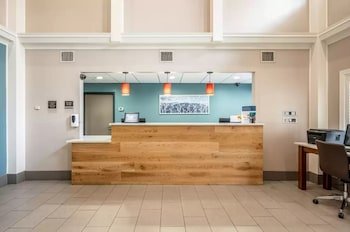 Sleep Inn & Suites
